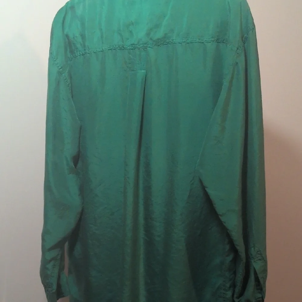 Green Button-Up Shirt 100% Silk